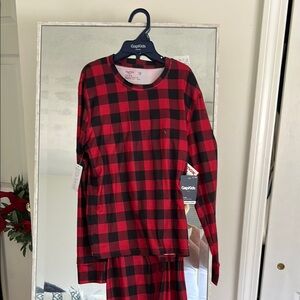 GAP Kids Red and Black Check boys base layer set